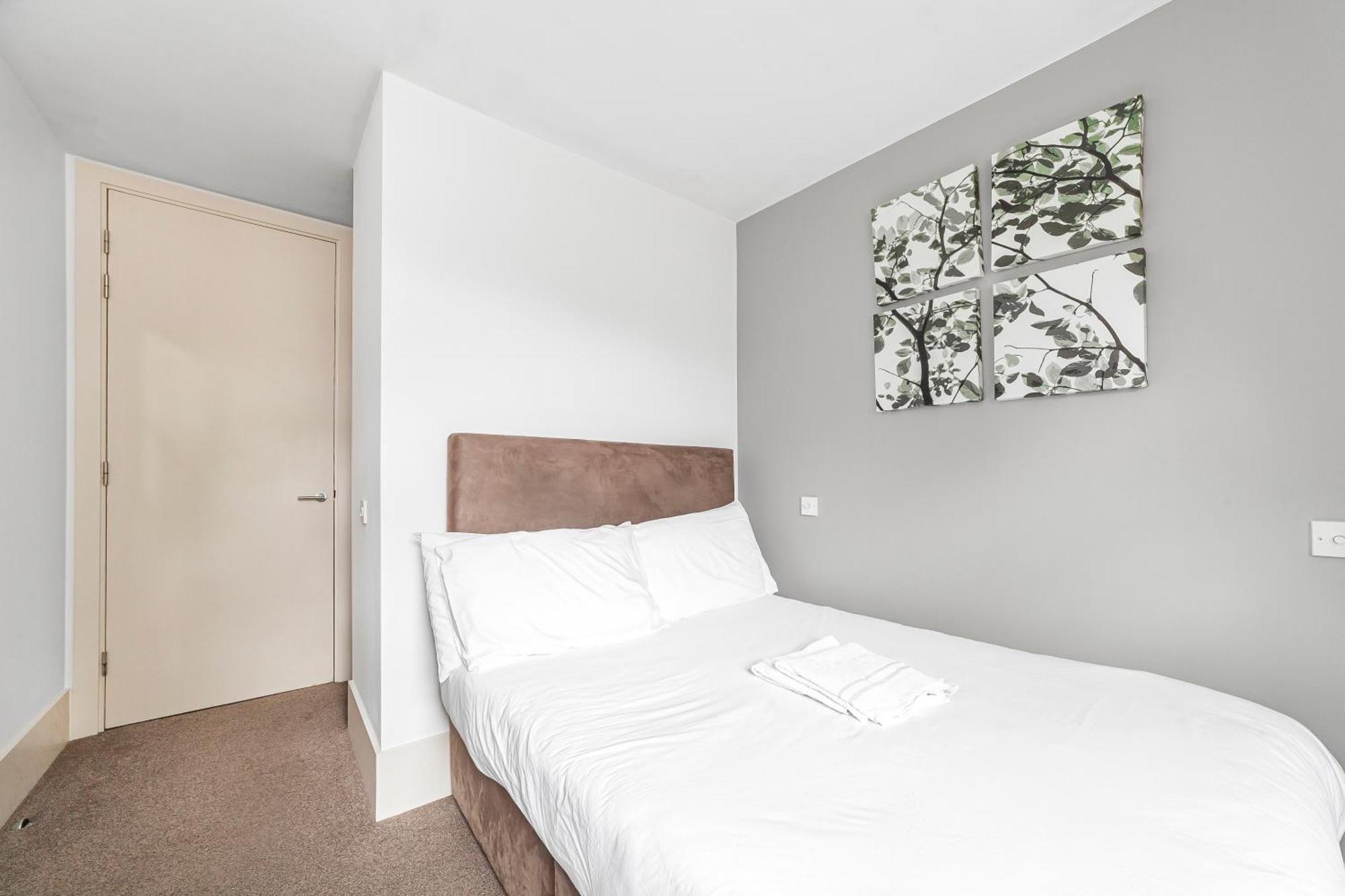Deluxe Holborn Two Bedroom Apartament *