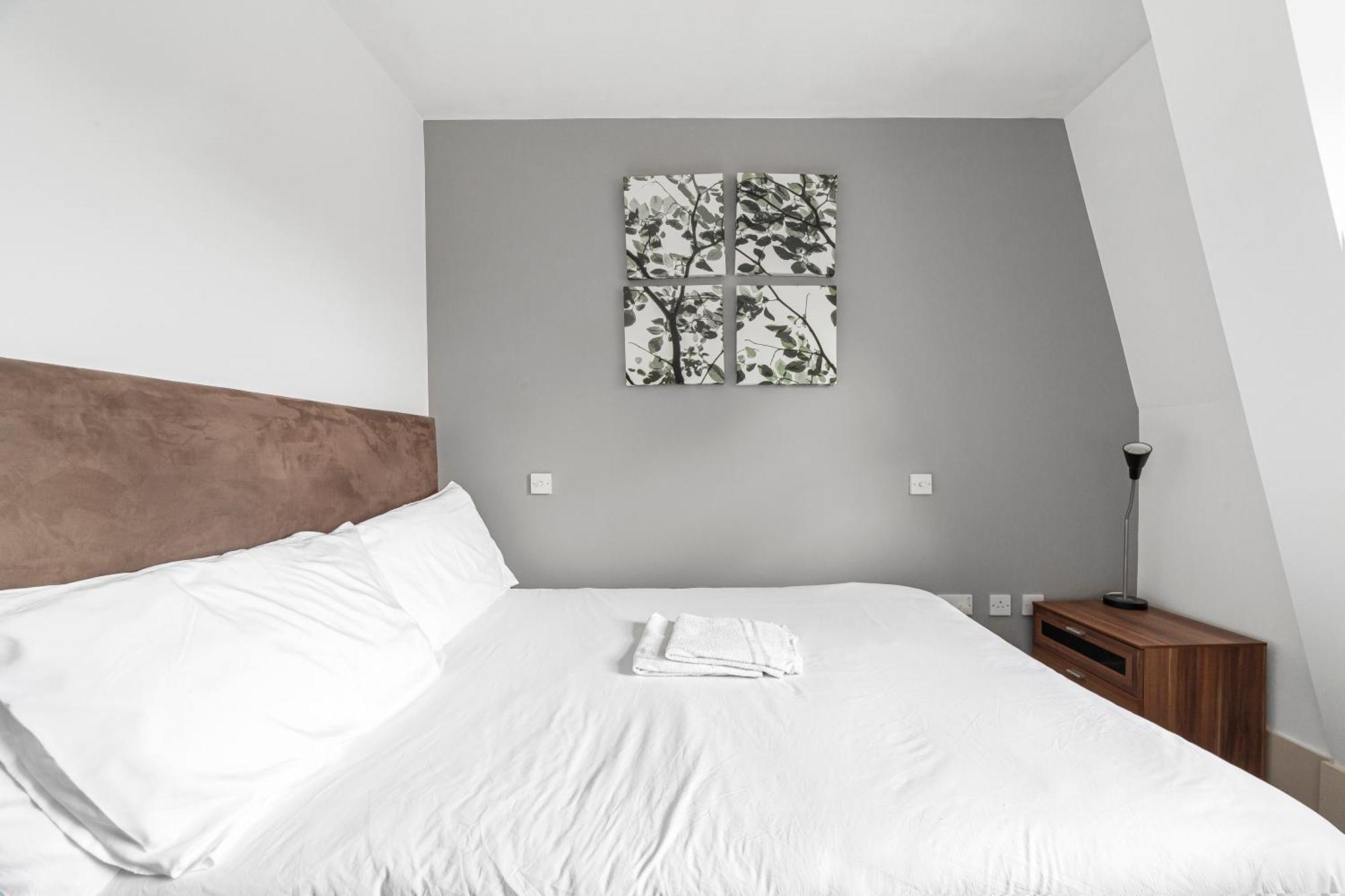 Apartament Deluxe Holborn Two Bedroom *